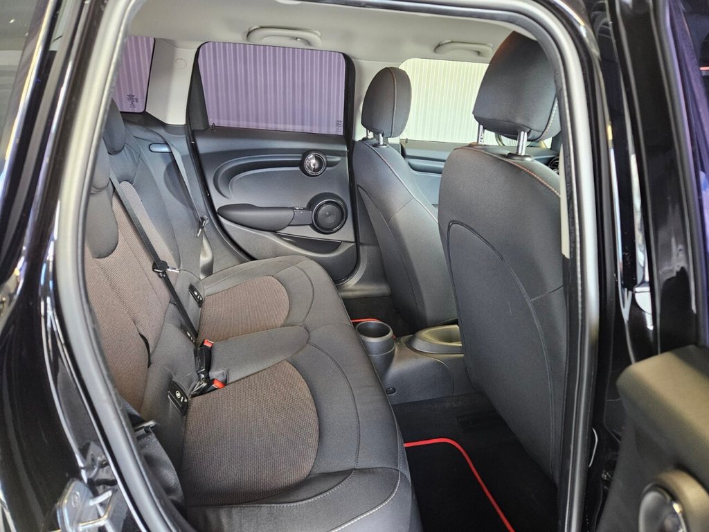 Used MINI Hatch 2018 for sale - 76068906: Photo 32