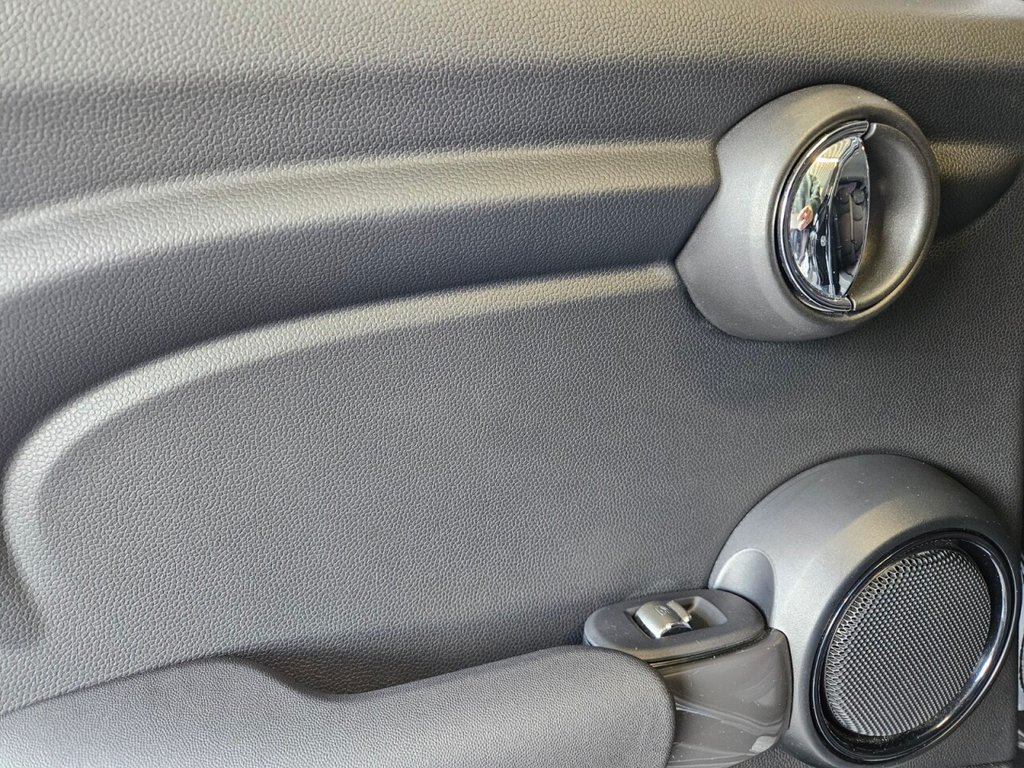 Used MINI Hatch 2018 for sale - 76068906: Photo 42