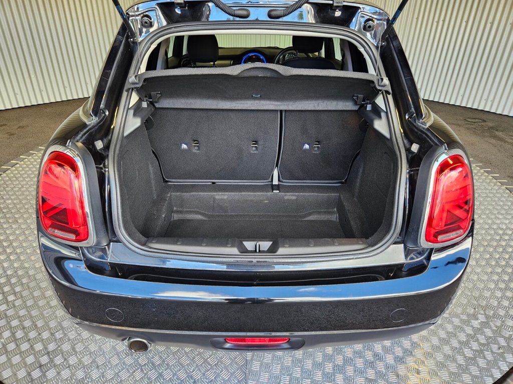 Used MINI Hatch 2018 for sale - 76068906: Photo 5