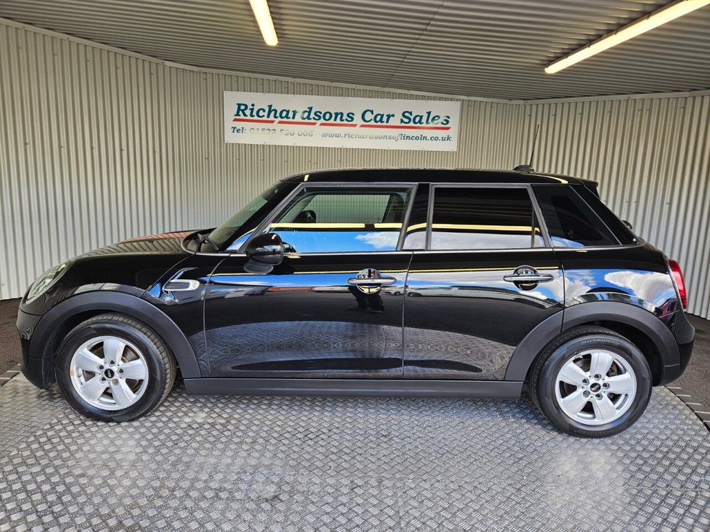 Used MINI Hatch 2018 for sale - 76068906: Photo 7