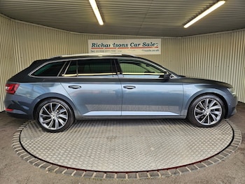 Used Skoda Superb 2016 for sale - 76582546: Photo