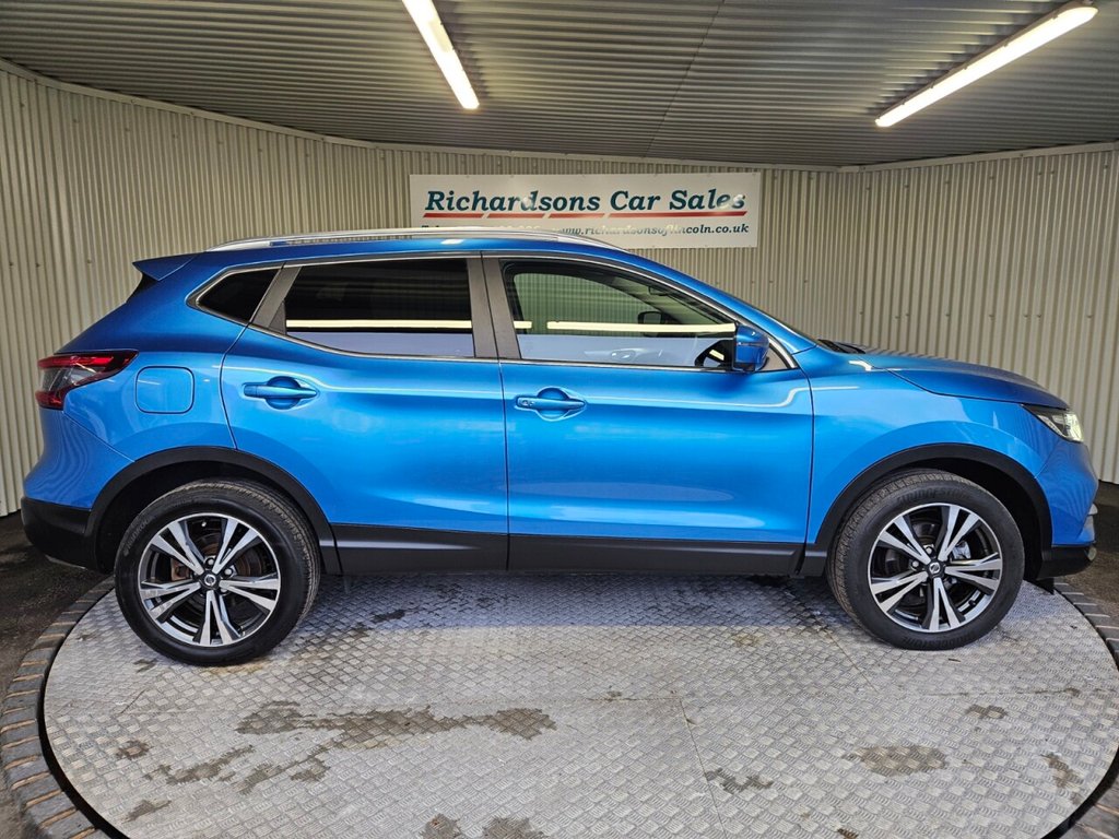 Used Nissan Qashqai 2018 for sale - 77534816: Photo 2
