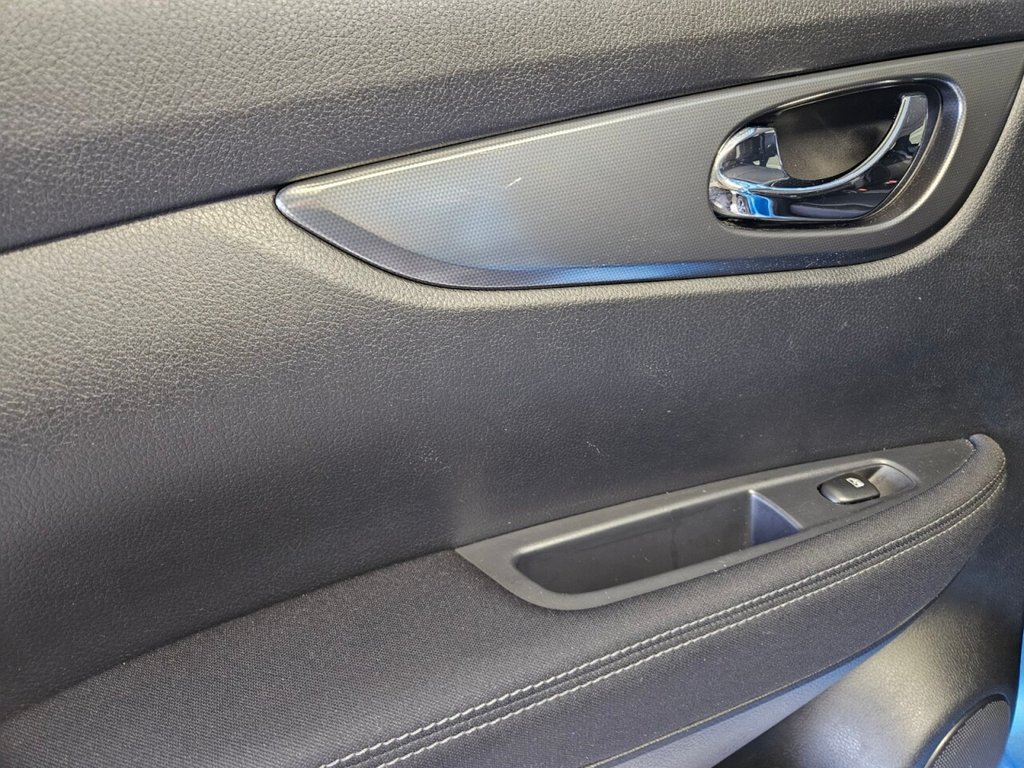 Used Nissan Qashqai 2018 for sale - 77534816: Photo 38