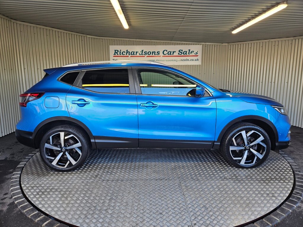 Used Nissan Qashqai 2018 for sale - 77133302: Photo 2