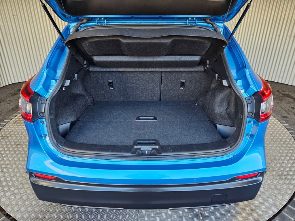 Used Nissan Qashqai 2018 for sale - 77133302: Photo 5