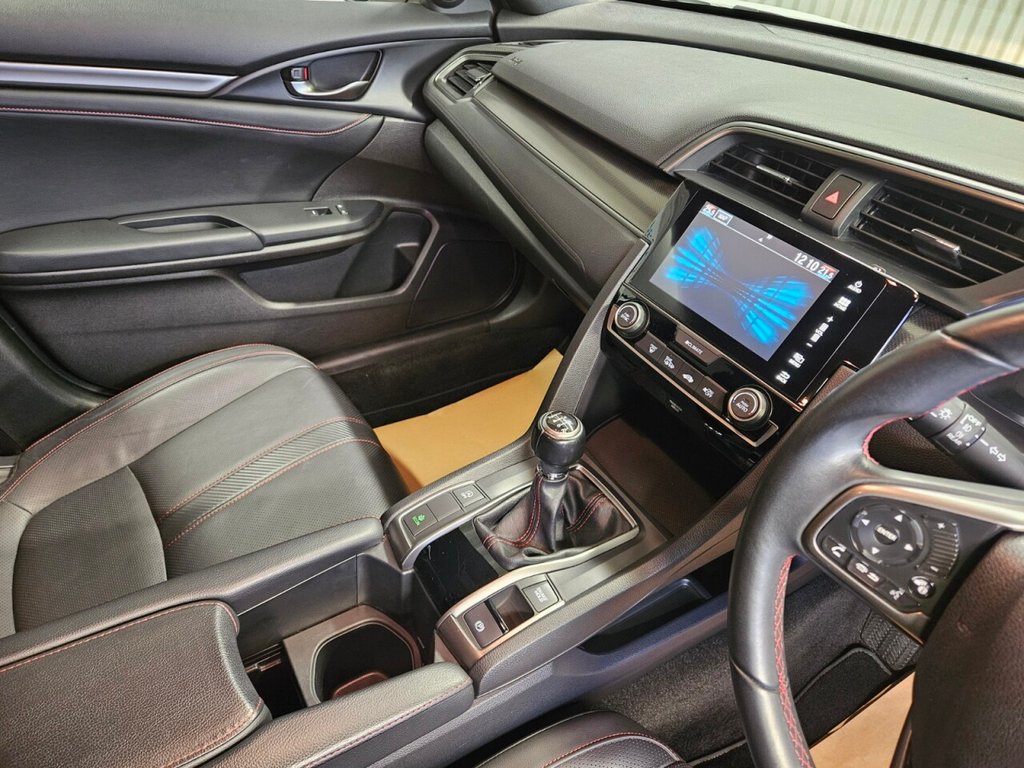 Used Honda Civic 2018 for sale - 77276326: Photo 16