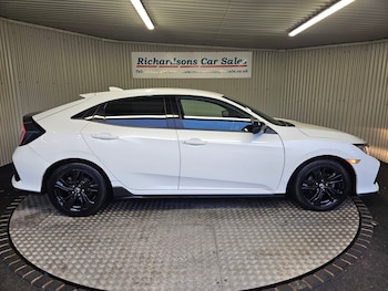 Used Honda Civic 2018 for sale - 77276326: Photo