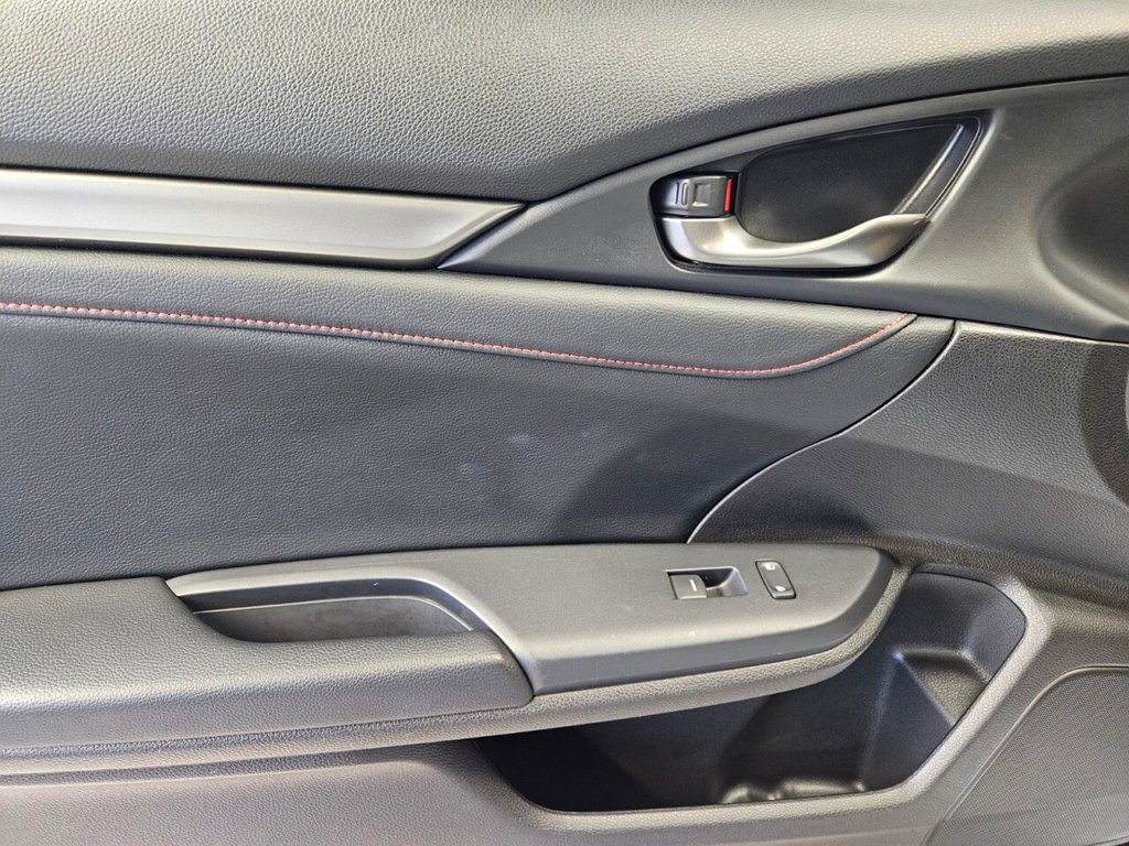 Used Honda Civic 2018 for sale - 77276326: Photo 39