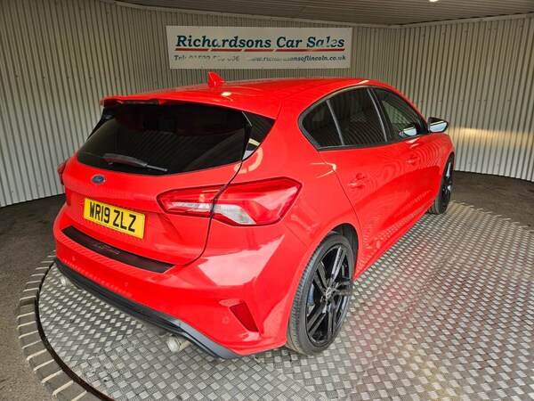 Used Ford Focus 2019 for sale - 75038017: Photo 3