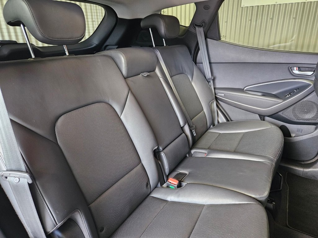 Used Hyundai Santa Fe 2016 for sale - 76333647: Photo 30