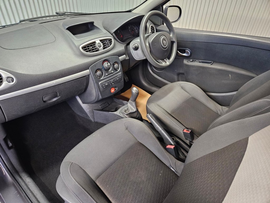 Used Renault Clio 2009 for sale - 77140160: Photo 19