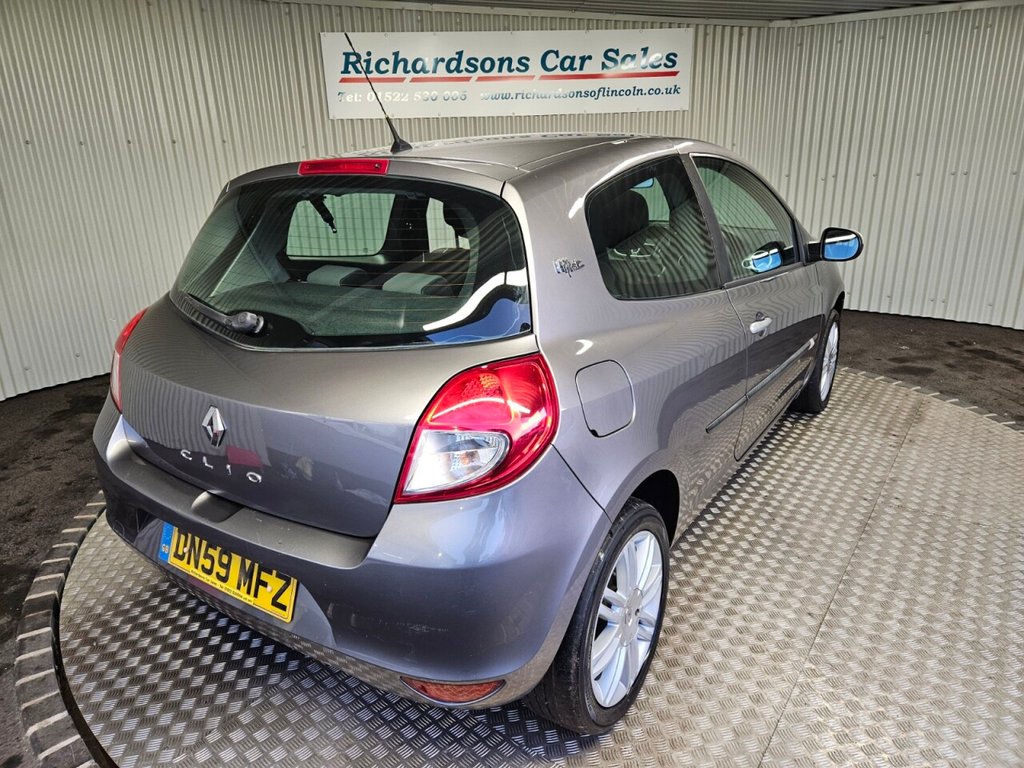 Used Renault Clio 2009 for sale - 77140160: Photo 4