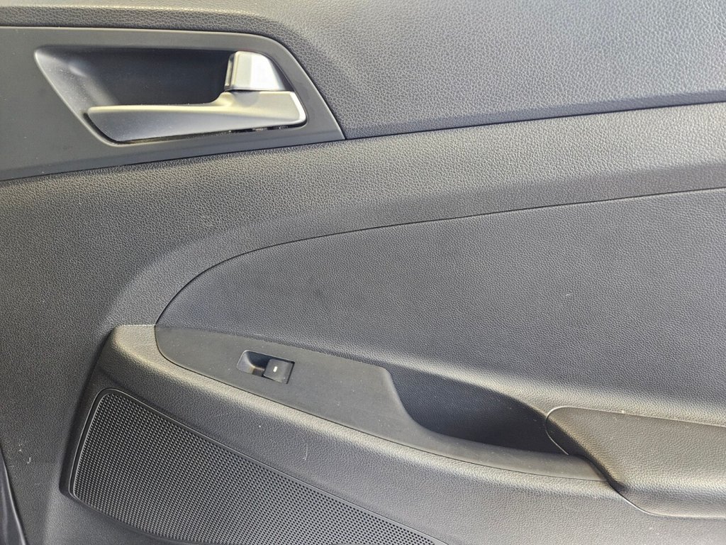 Used Hyundai TUCSON 2018 for sale - 76841241: Photo 31