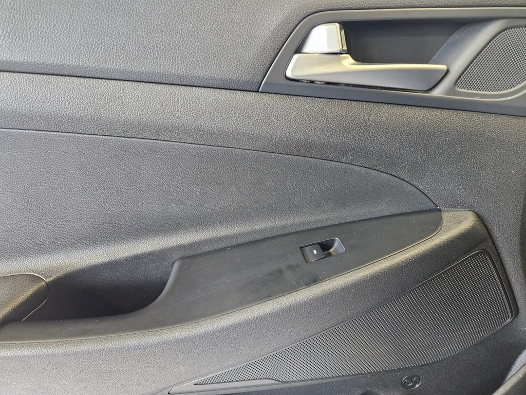 Used Hyundai TUCSON 2018 for sale - 76841241: Photo 39