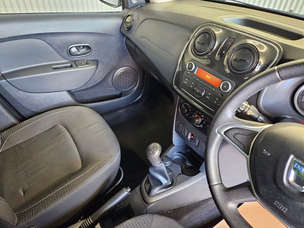 Used Dacia Sandero 2017 for sale - 77089287: Photo 13