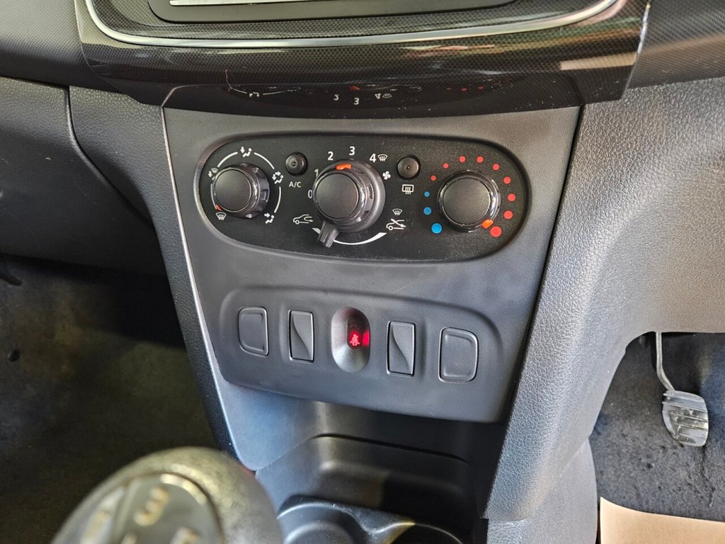 Used Dacia Sandero 2017 for sale - 77089287: Photo 14