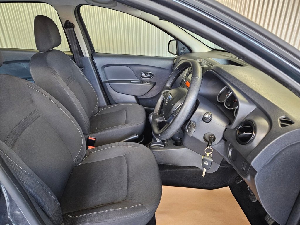 Used Dacia Sandero 2017 for sale - 77089287: Photo 18