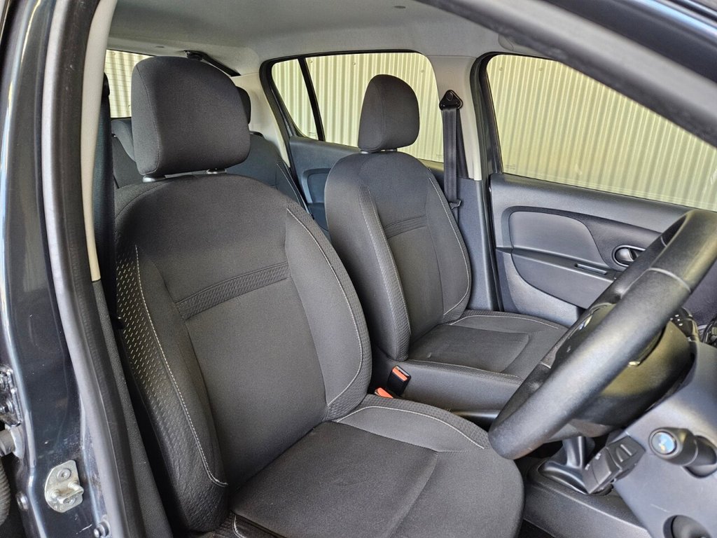 Used Dacia Sandero 2017 for sale - 77089287: Photo 19