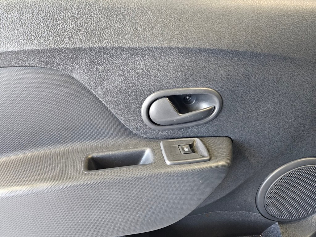 Used Dacia Sandero 2017 for sale - 77089287: Photo 28