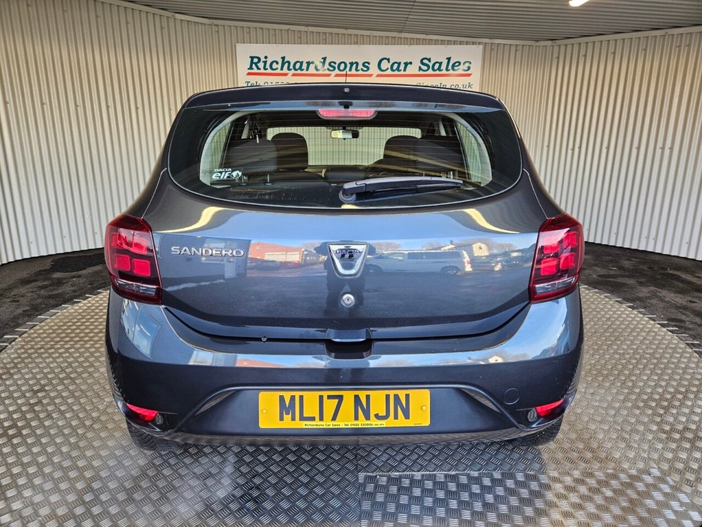 Used Dacia Sandero 2017 for sale - 77089287: Photo 4