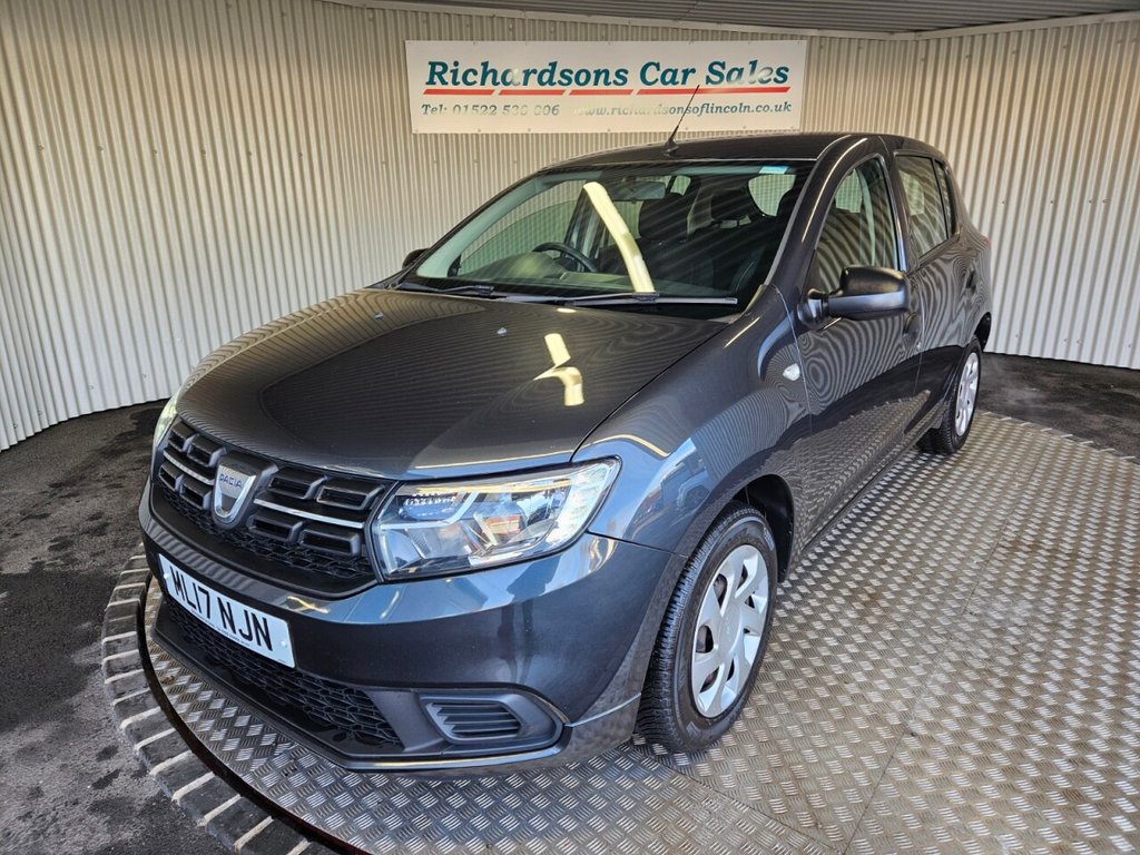 Used Dacia Sandero 2017 for sale - 77089287: Photo 7