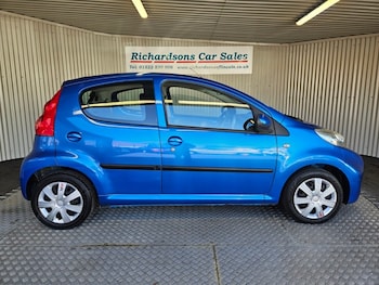 Used Peugeot 107 2010 for sale - 78425619: Photo