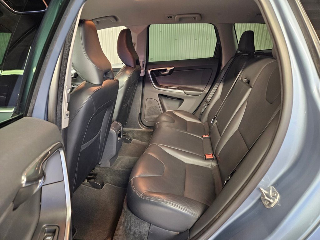 Used Volvo XC60 2016 for sale - 76454532: Photo 42