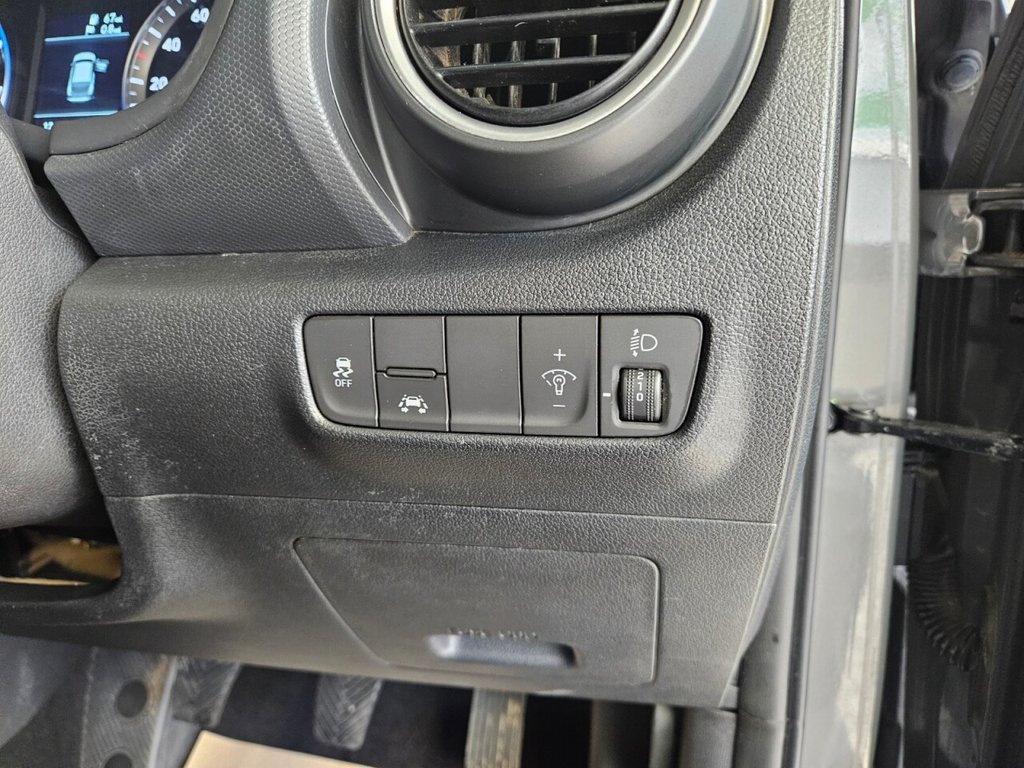 Used Hyundai KONA 2018 for sale - 76386196: Photo 24