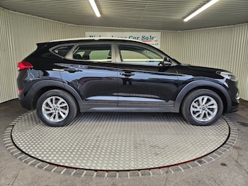 Used Hyundai TUCSON 2017 for sale - 76454560: Photo