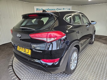Used Hyundai TUCSON 2017 for sale - 76454560: Photo
