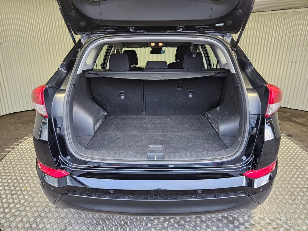 Used Hyundai TUCSON 2017 for sale - 76454560: Photo 5