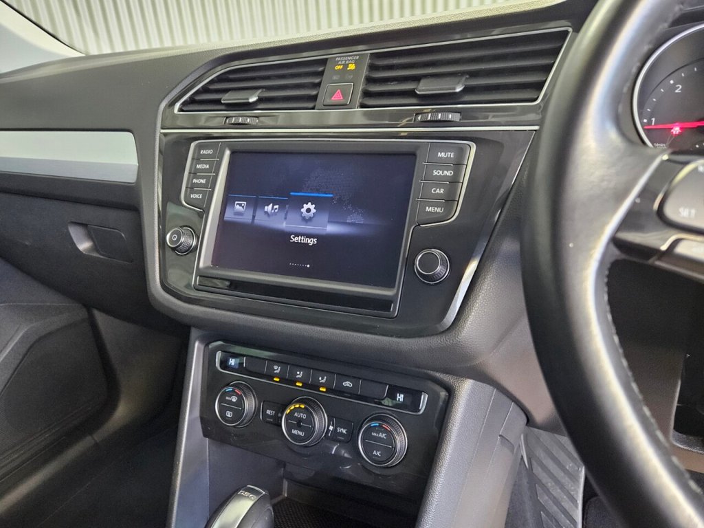 Used Volkswagen Tiguan 2016 for sale - 76686239: Photo 28