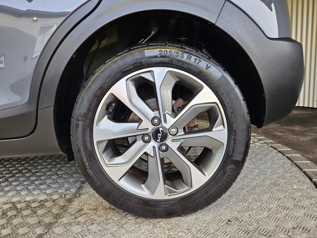 Used Kia Stonic 2023 for sale - 77139831: Photo 14