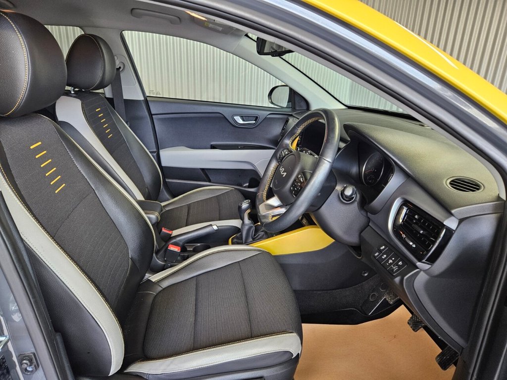 Used Kia Stonic 2023 for sale - 77139831: Photo 31