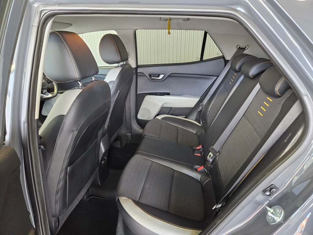 Used Kia Stonic 2023 for sale - 77139831: Photo 39