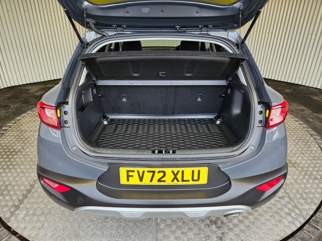 Used Kia Stonic 2023 for sale - 77139831: Photo 5