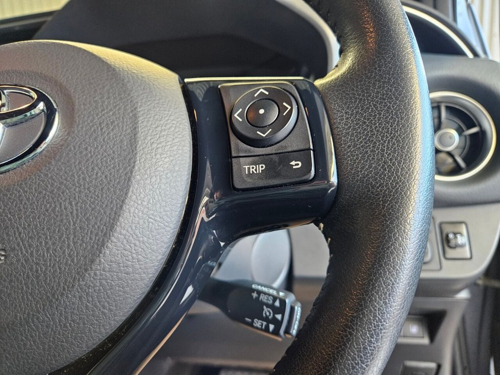 Used Toyota Yaris 2019 for sale - 76590977: Photo 15