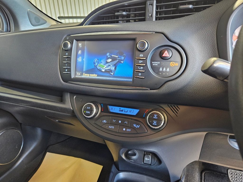 Used Toyota Yaris 2019 for sale - 76590977: Photo 21