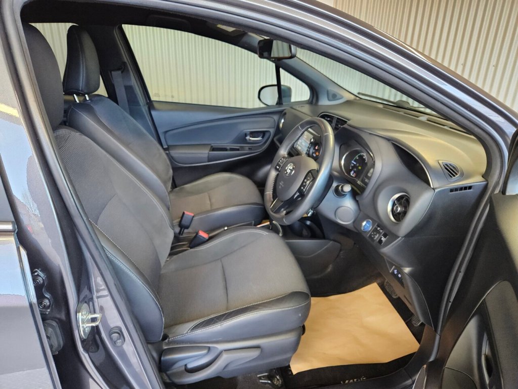 Used Toyota Yaris 2019 for sale - 76590977: Photo 27