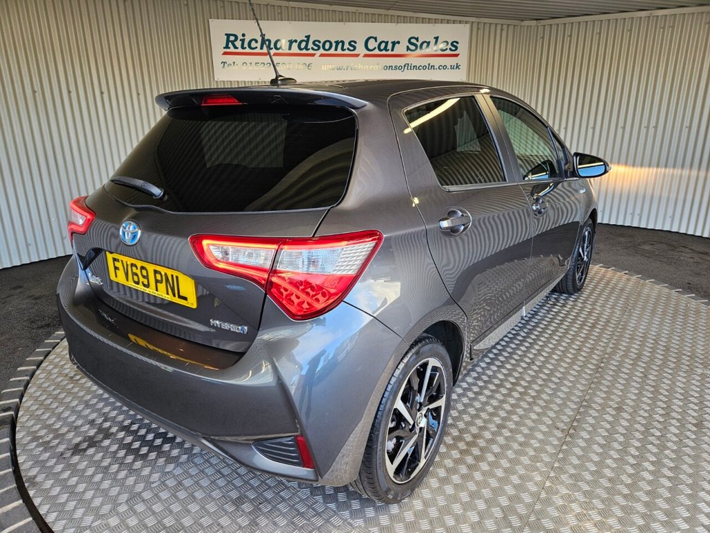 Used Toyota Yaris 2019 for sale - 76590977: Photo 3