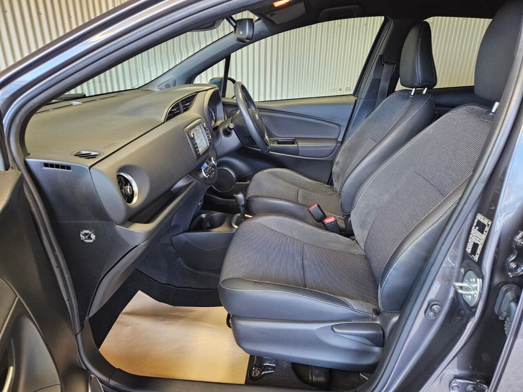 Used Toyota Yaris 2019 for sale - 76590977: Photo 35