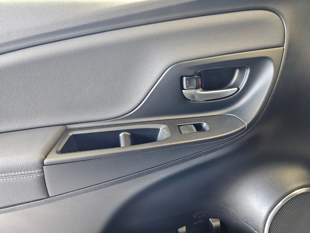 Used Toyota Yaris 2019 for sale - 76590977: Photo 37