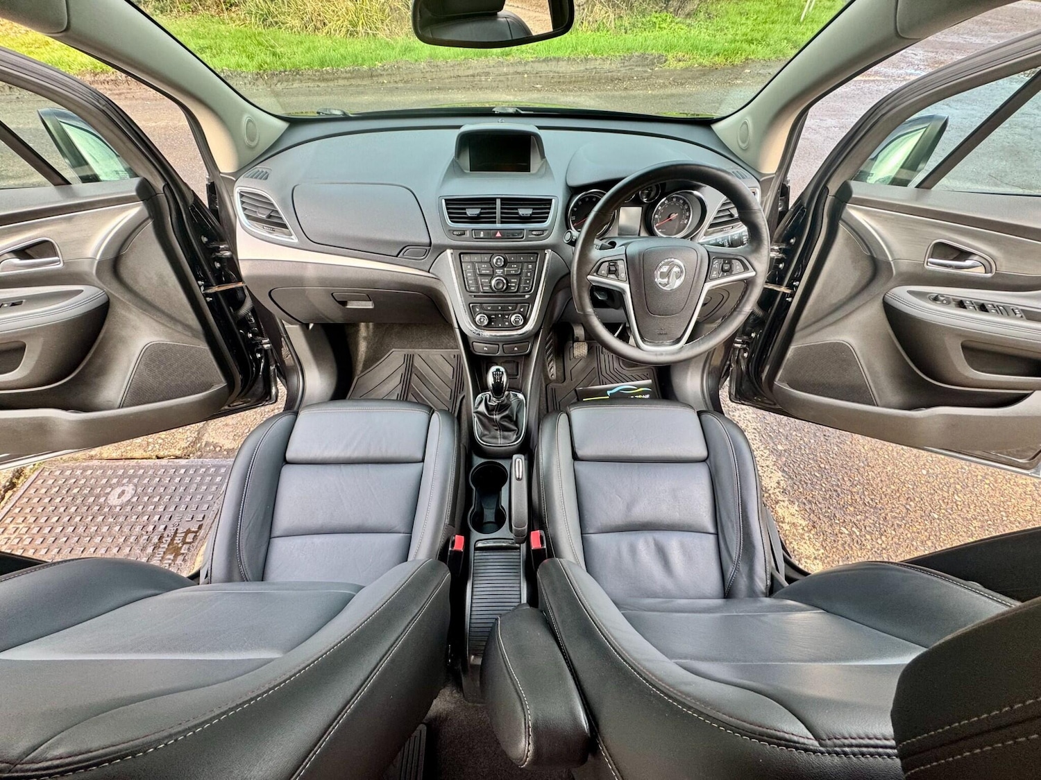 Used Vauxhall Mokka 2016 for sale - 77838675: Photo 2