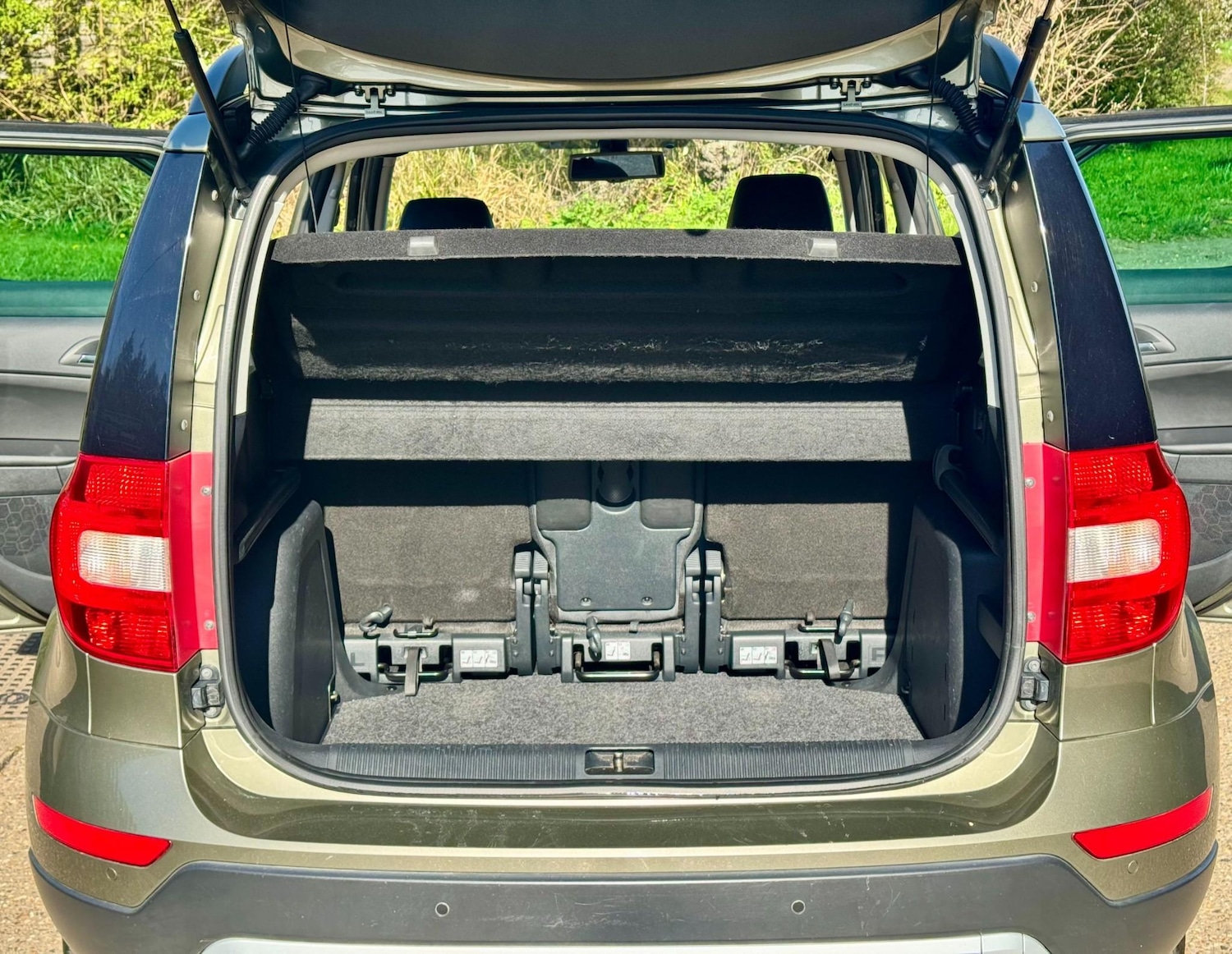 Used Skoda Yeti 2015 for sale - 78148431: Photo 74