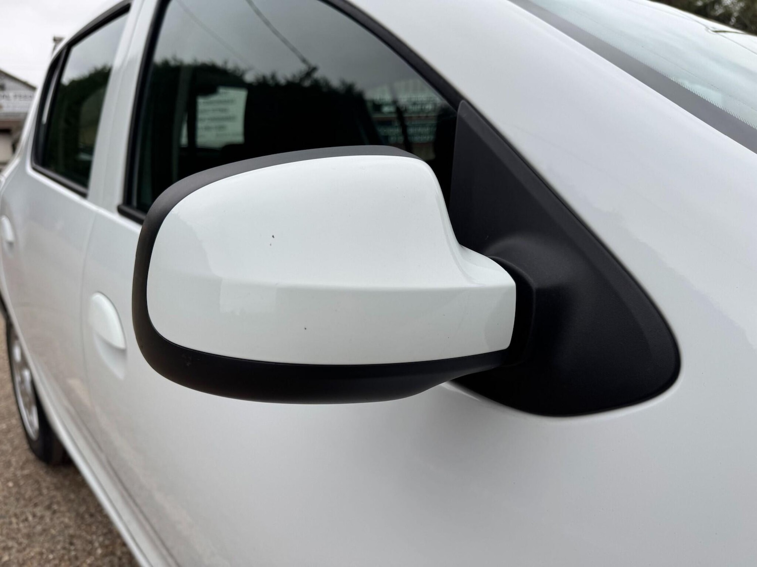 Used Dacia Sandero 2015 for sale - 76189610: Photo 10