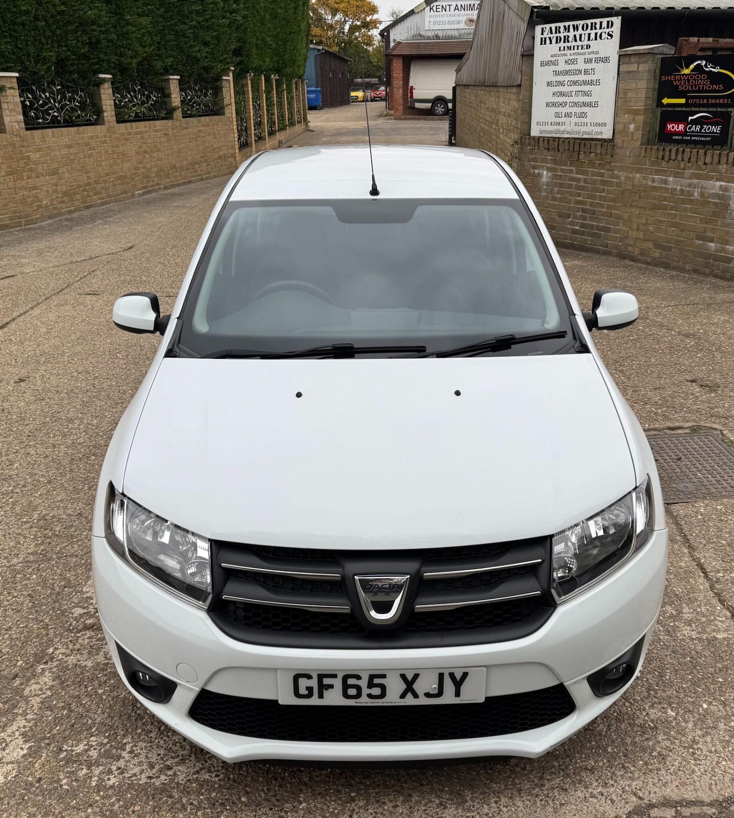 Used Dacia Sandero 2015 for sale - 76189610: Photo 3
