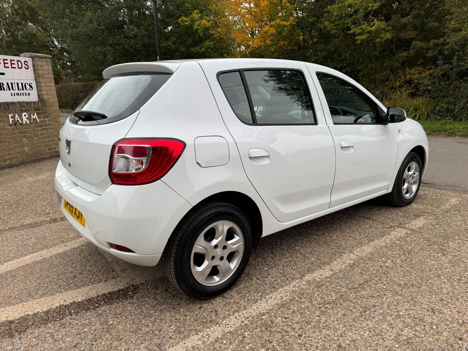 Used Dacia Sandero 2015 for sale - 76189610: Photo 37