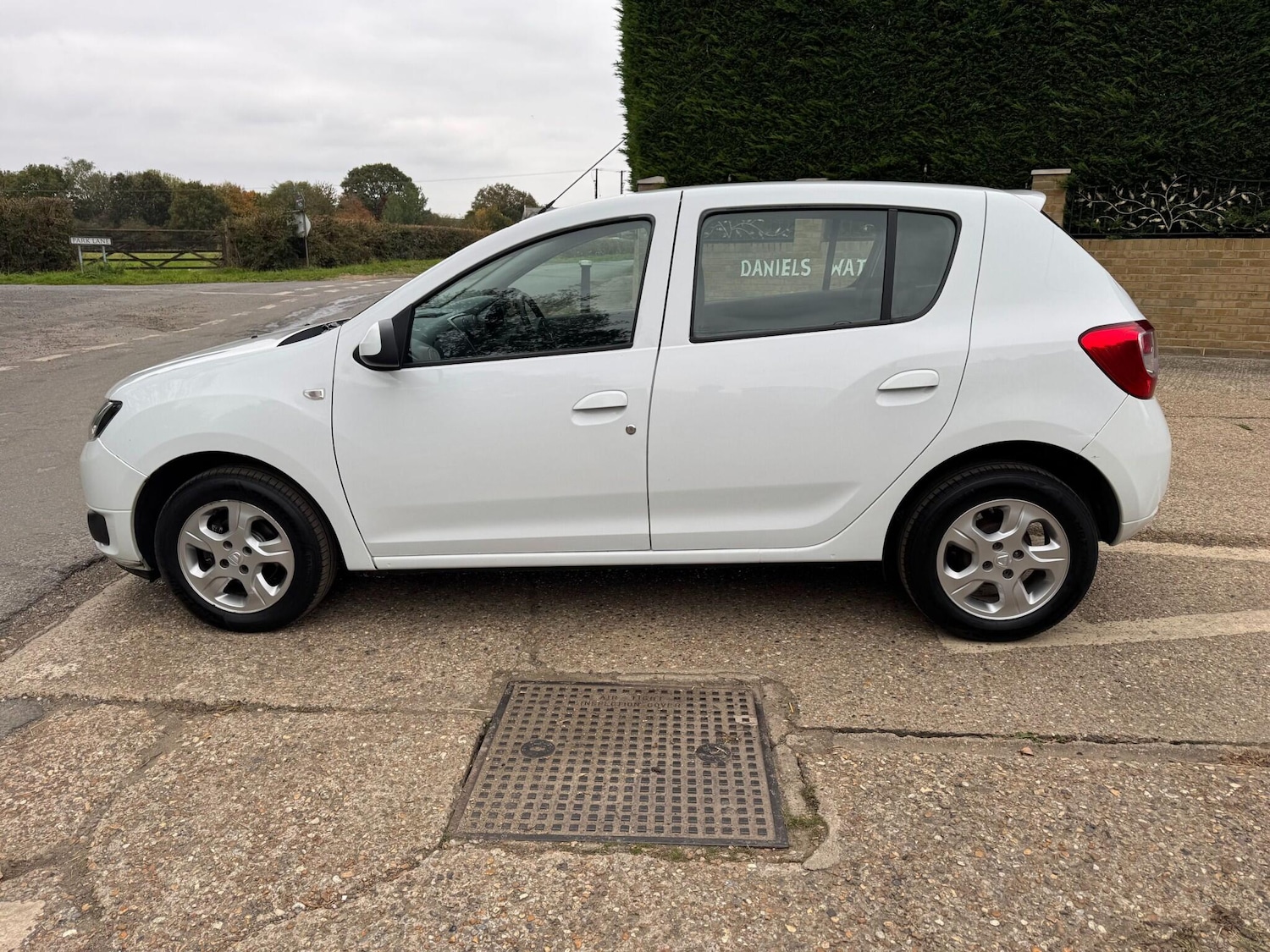 Used Dacia Sandero 2015 for sale - 76189610: Photo 5