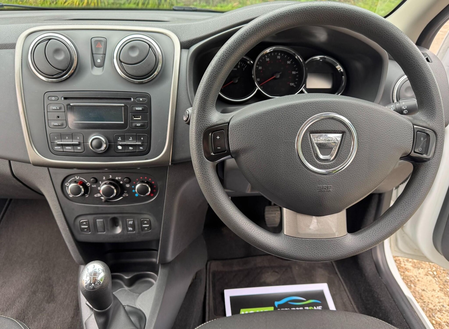 Used Dacia Sandero 2015 for sale - 76189610: Photo 50