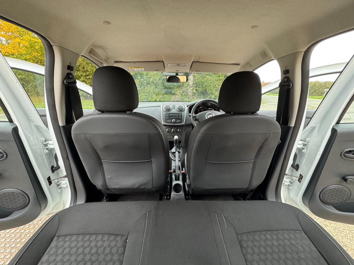 Used Dacia Sandero 2015 for sale - 76189610: Photo 60